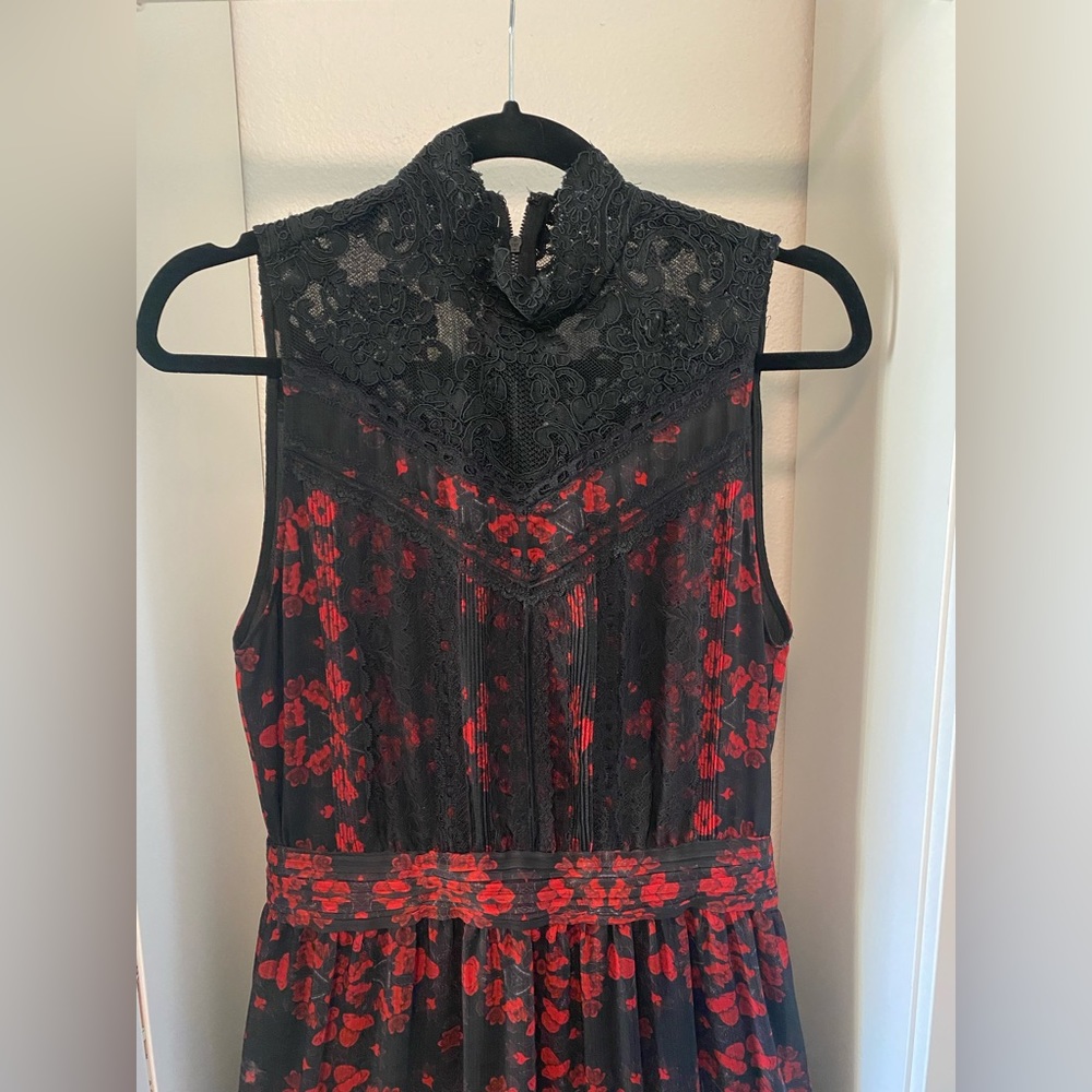 alice + olivia Red & Black Patterned Maxi Dress Gown SZ 8 - Picture 5 of 9